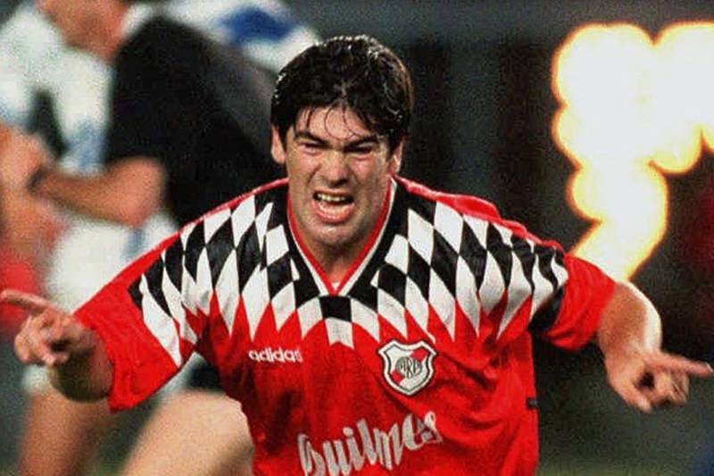 FÚTBOL. 1996. Marcelo Salas, goleador chileno de #River.  Club atlético  river plate, Fotos de fútbol, Jugador de futbol