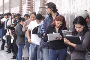 ¿Desempleado? Obtén la ayuda de casi 7 mil pesos al mes que el Gobierno de México ofrece a los jóvenes
