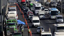 ¿Fin al paro de los camioneros? Dirigentes descolgados alcanzaron acuerdo con el Gobierno y la CPC