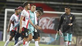 Hinchas de Curicó Unido indignados tras ser eliminados por Rengo en Copa Chile: “Momento de cambios”