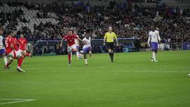 Los 2 rápidos goles con los que Francia le dio vuelta el marcador a La Roja