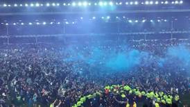 VIDEO | Hinchas del Everton repletaron la cancha de Goodison Park después de salvarse del descenso