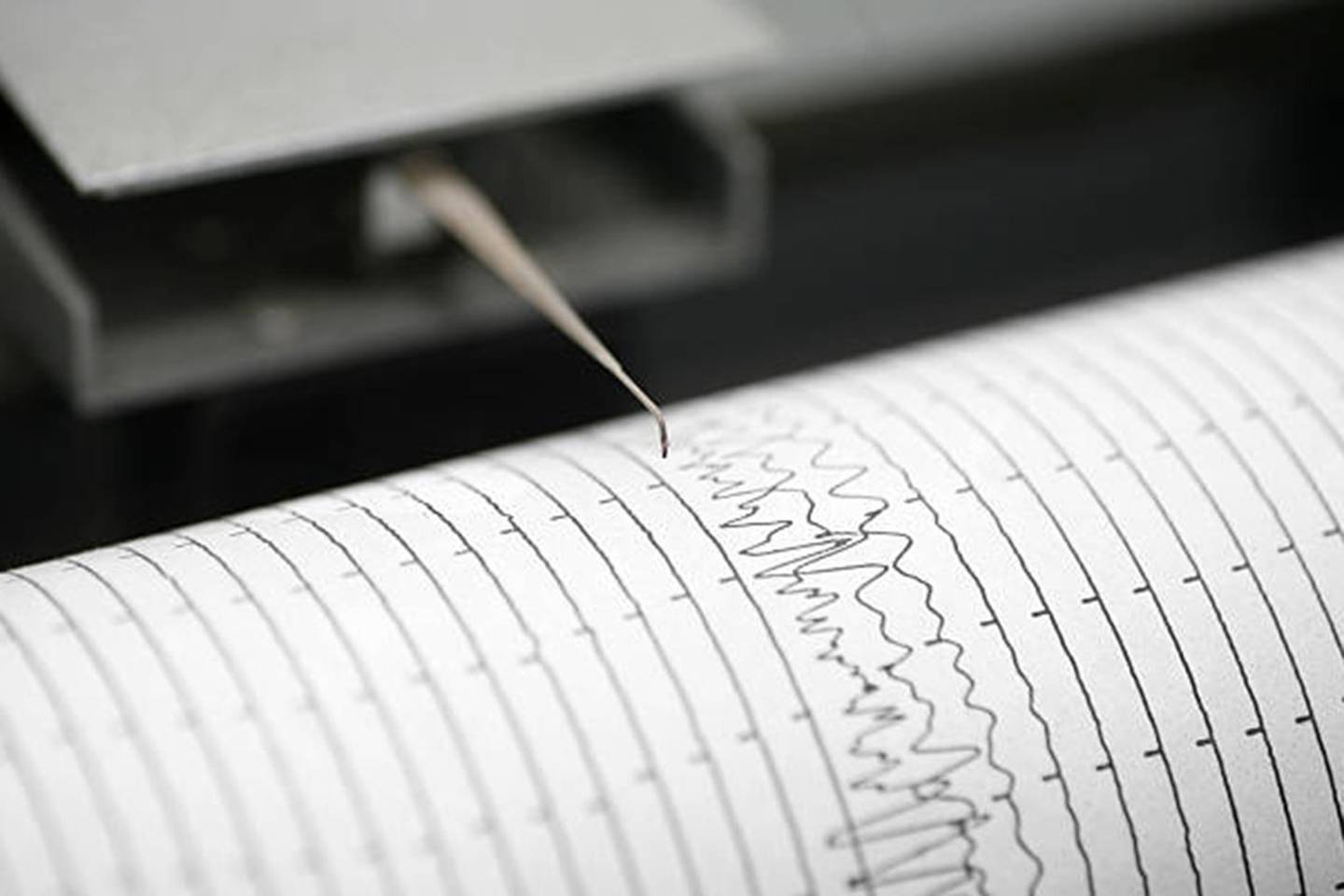 Sismógrafo, imagen referencial para notas de sismos en Chile.