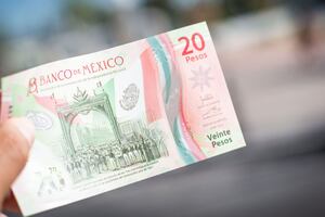 Billete de 20 pesos se vende en un millón por este error de impresión